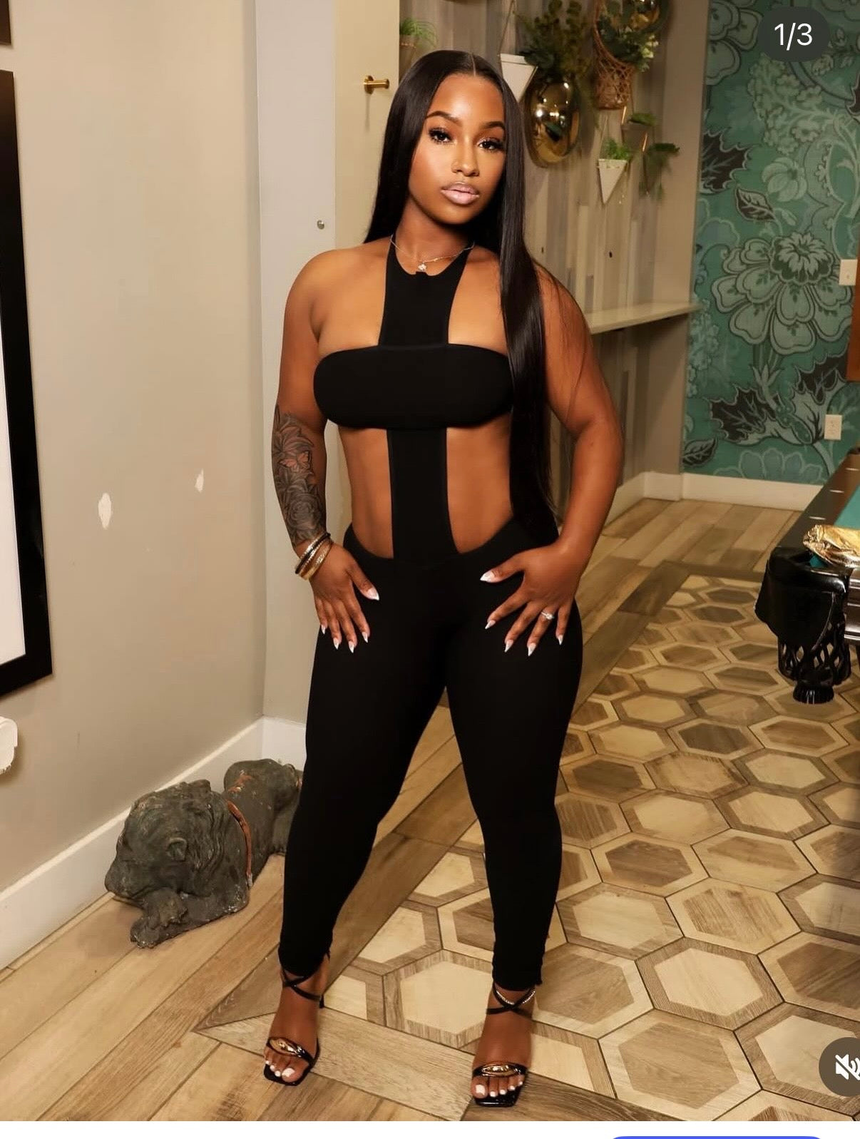 So tea black body one piece